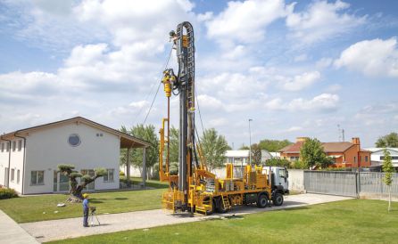 FS400T drilling rig 2